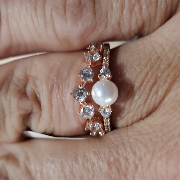 STERLING ROSE GOLD PEARL RING WITH CRYSTALS SZ6 - Picture 1 of 1